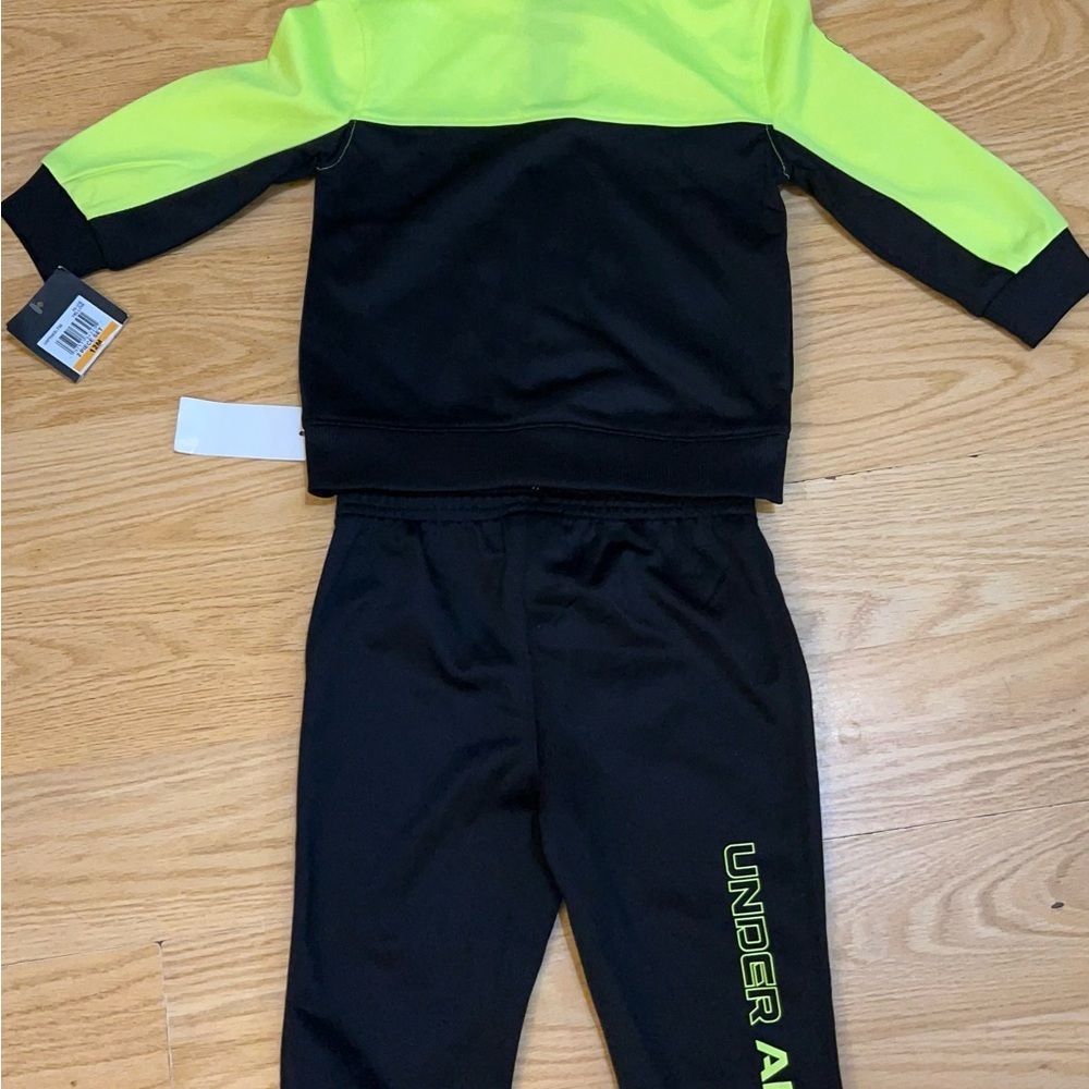 NWT- Under Armour boys' tracksuit design two-piece set - Picture 4 of 9